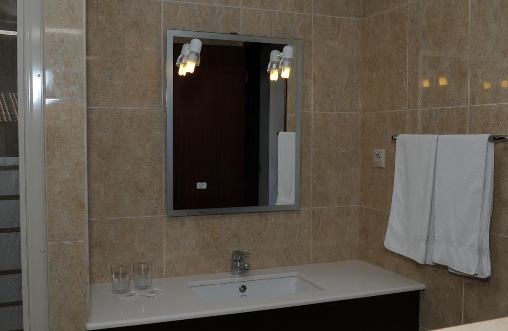 Hotel S. Jorge Batalha Bilik gambar